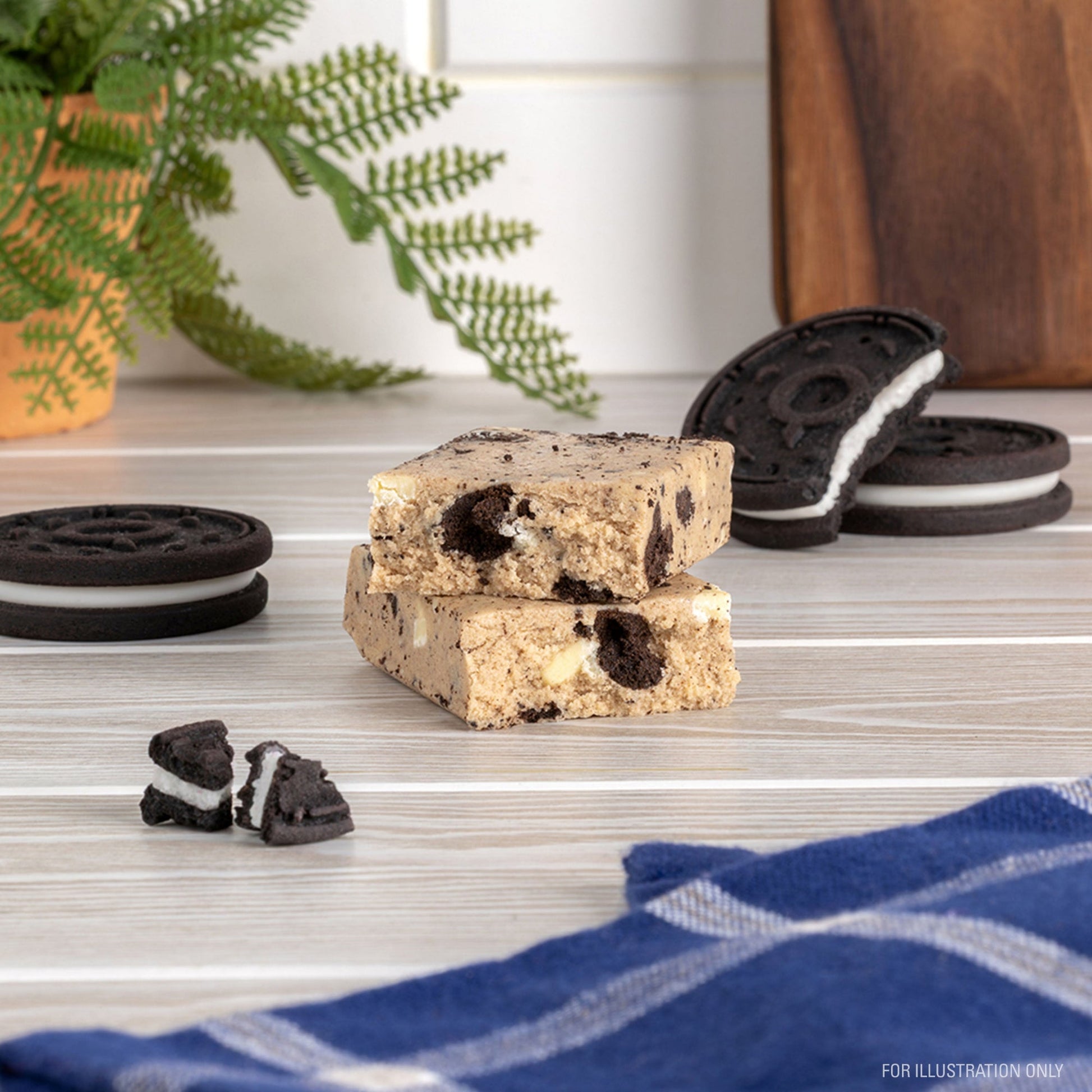 cookies-and-cream-protein-bars-v4 15807_QN_USA_ProteinBar_CAC_InterimAssetUpdate_Digital_Tabletop1.jpg